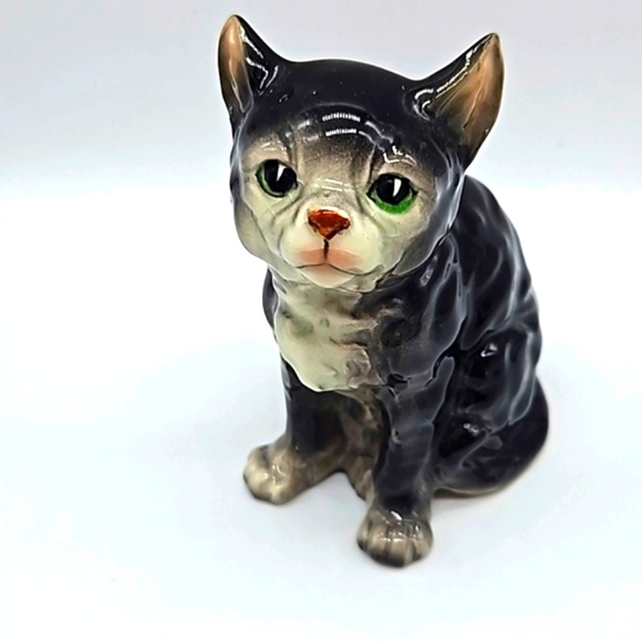 unbranded Other - Vintage ceramic cat figurine